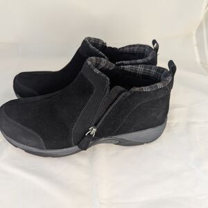 Easy Spirit 9.5 Wide Width Plaid Ankle Boots